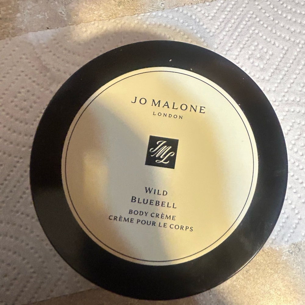 Jo Malone Wild Bluebell Body Crème in Black and Cream